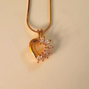 Costume jewelry necklace